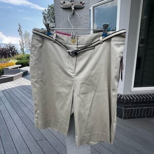 CLEARANCE Women’s NWT Size 10 Khaki Bermuda Shorts With Belt